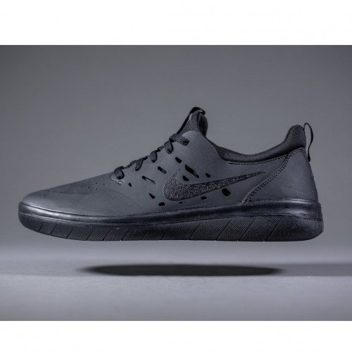 Nike Nyjah Free All (AA4272-003) [1]